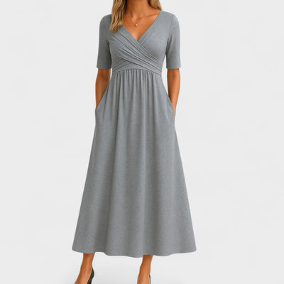 Astrid | Elegant V-Halskjole