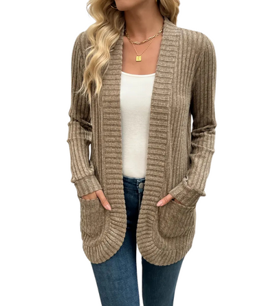 Sigrid | Myk Ribbestrikket Cardigan