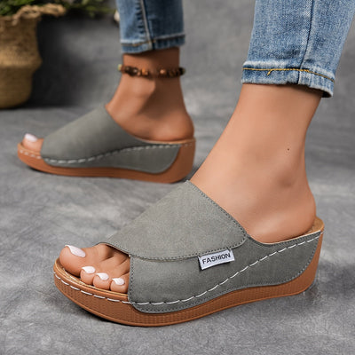 Elvira | Platåsandal Med Løft